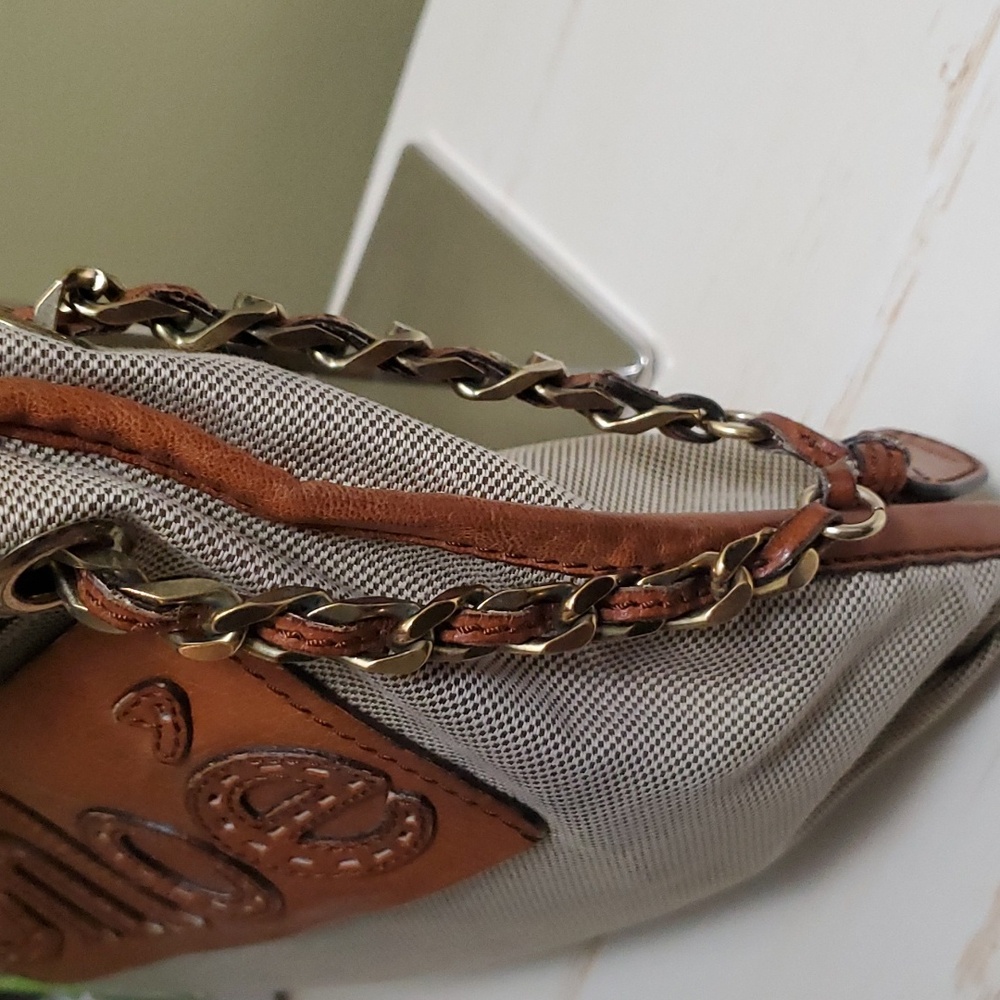 Chloé | Canvas and Tan Leather Shoulder/Crossbody Bag - Picture 6 of 16
